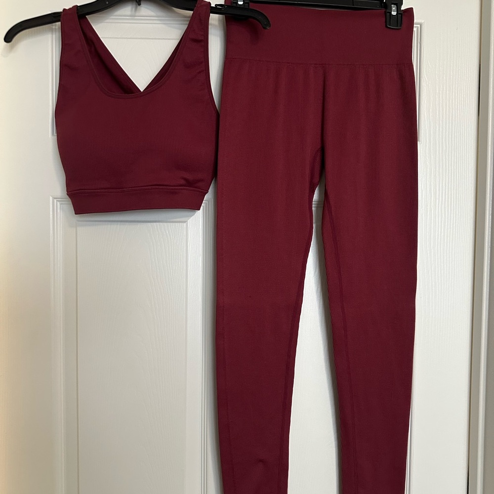 Stylish Burgundy Activewear Set